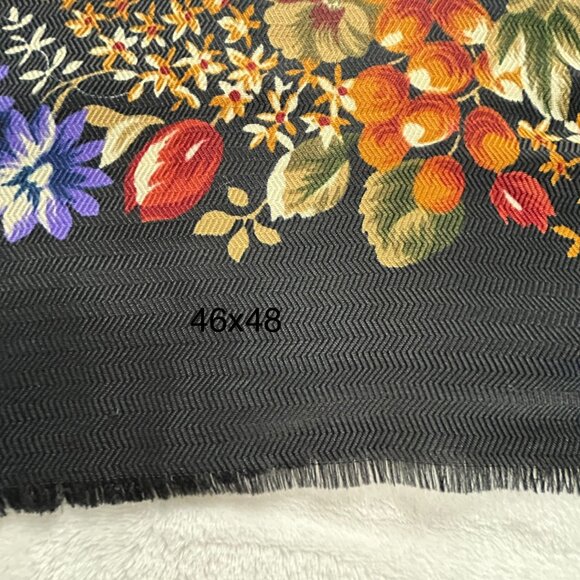 Atrium Collection Floral Print Rectangle Scarf 46x48 Black Lightweight Fringe - Picture 3 of 3